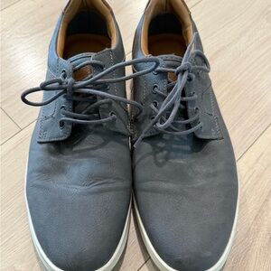 Men's Gray Steve Madden dress shoes